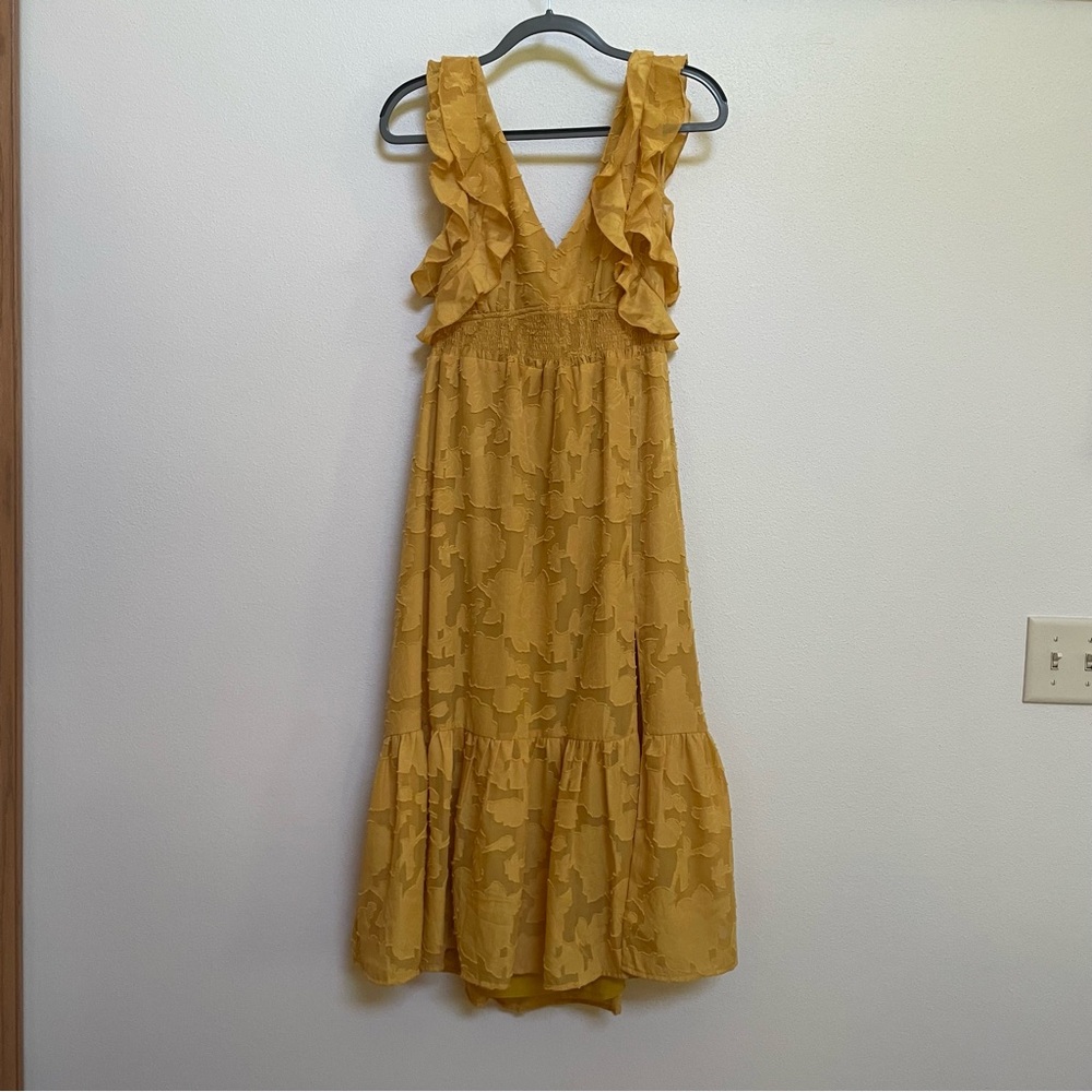 Yellow Lulus formal dress size large